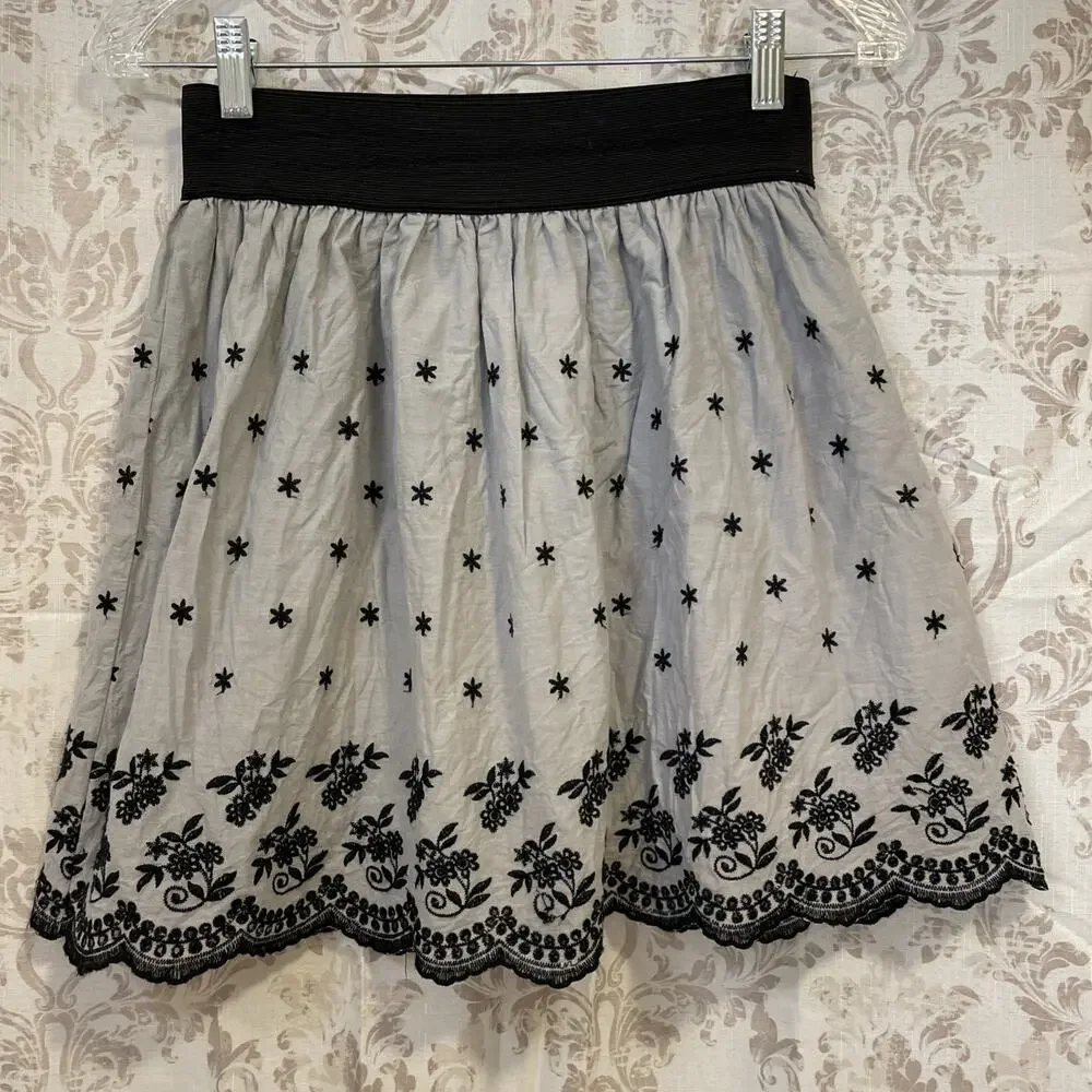 RHAPSODY Lined Cotton Elastic Waist Skirt Size Small Gray with Black Embroidery - Picture 1 of 4